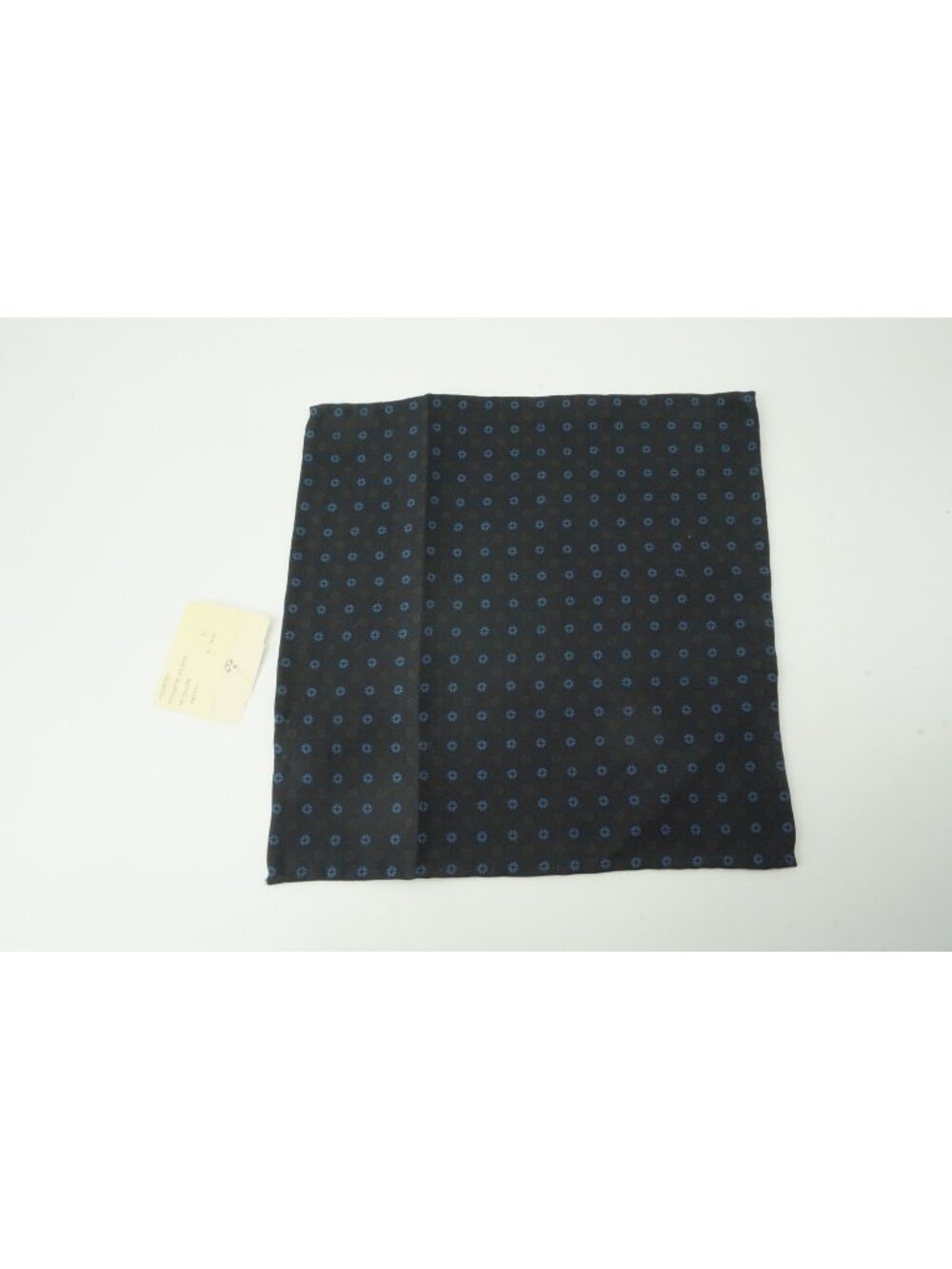 Rubinacci LH Black Sapphire Blue Floral 100% Silk Pocket Square